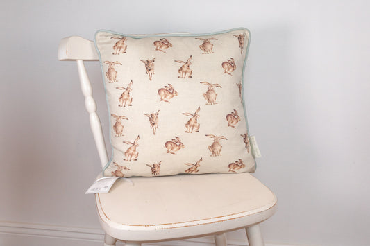 Wrendale Kissen Hase - 40 x 40 cm