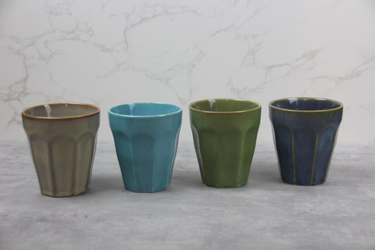 Retro Mugs aus Keramik - 4er Set Becher - 250 ml